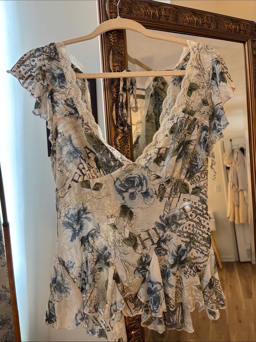 Floral Lace Trim Ruffle Blouse in Blue and Green
